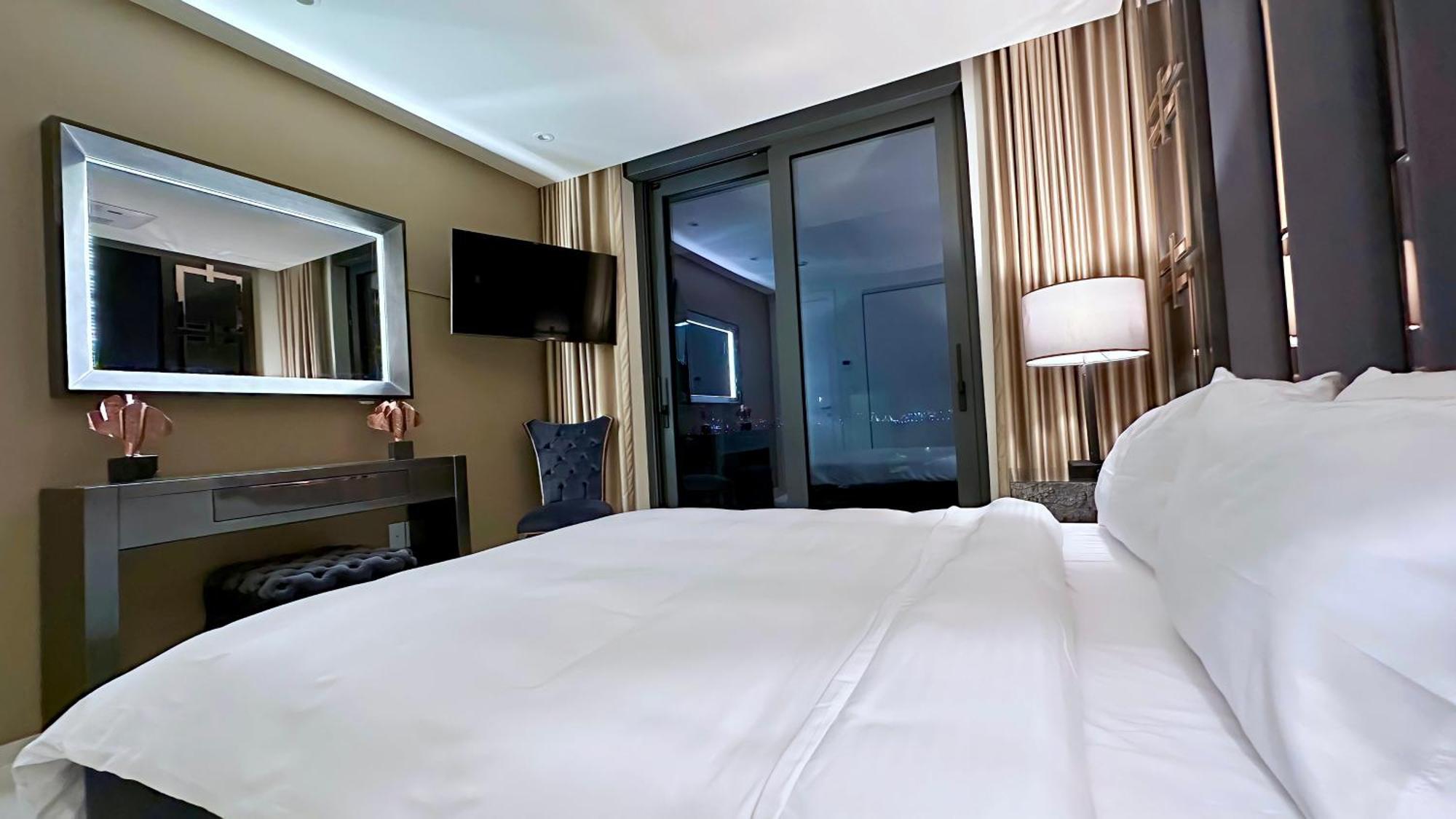 Mullet Bay Suites - Your Luxury Stay Awaits Cupecoy  Dış mekan fotoğraf